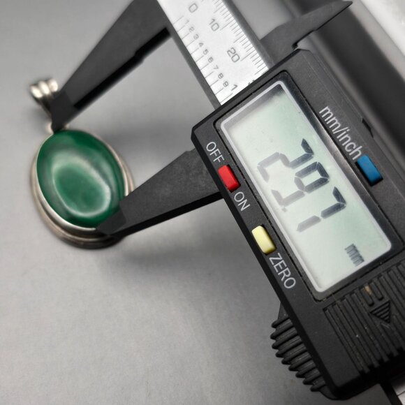 VTG Sterling Silver Malachite Pendant 2" Tiered Bezel Setting Ribbed Bail 15.73g - Picture 8 of 10